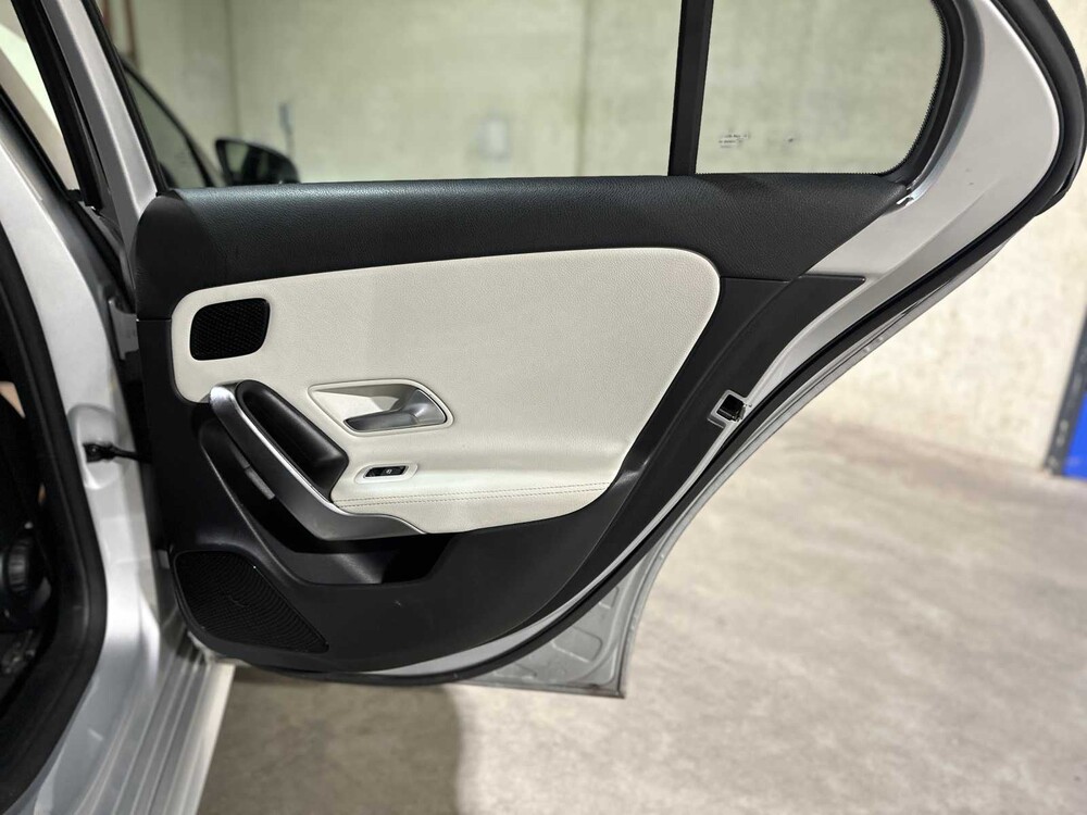 Mercedes-Benz A200 AMG Business Solution 163PS 2019 A-Klasse, J-647-SP