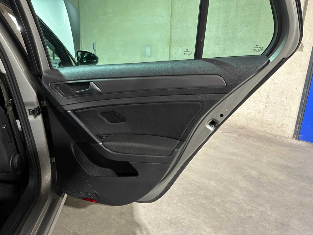 Volkswagen e-Golf 136PS 2018, RR-707-F