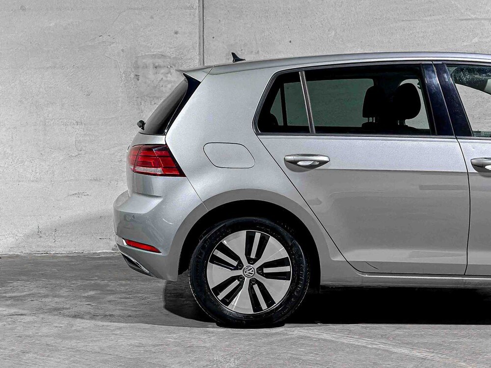 Volkswagen e-Golf 136PS 2018, RR-707-F