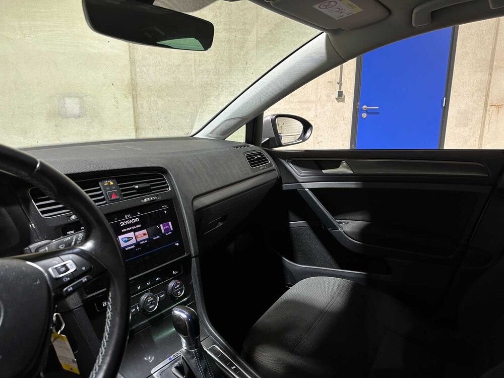 Volkswagen e-Golf 136PS 2018, RR-707-F