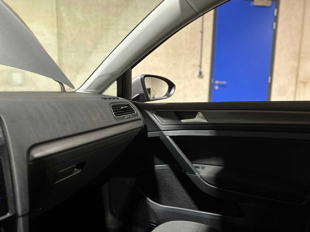 Volkswagen e-Golf 136PS 2018, RR-707-F