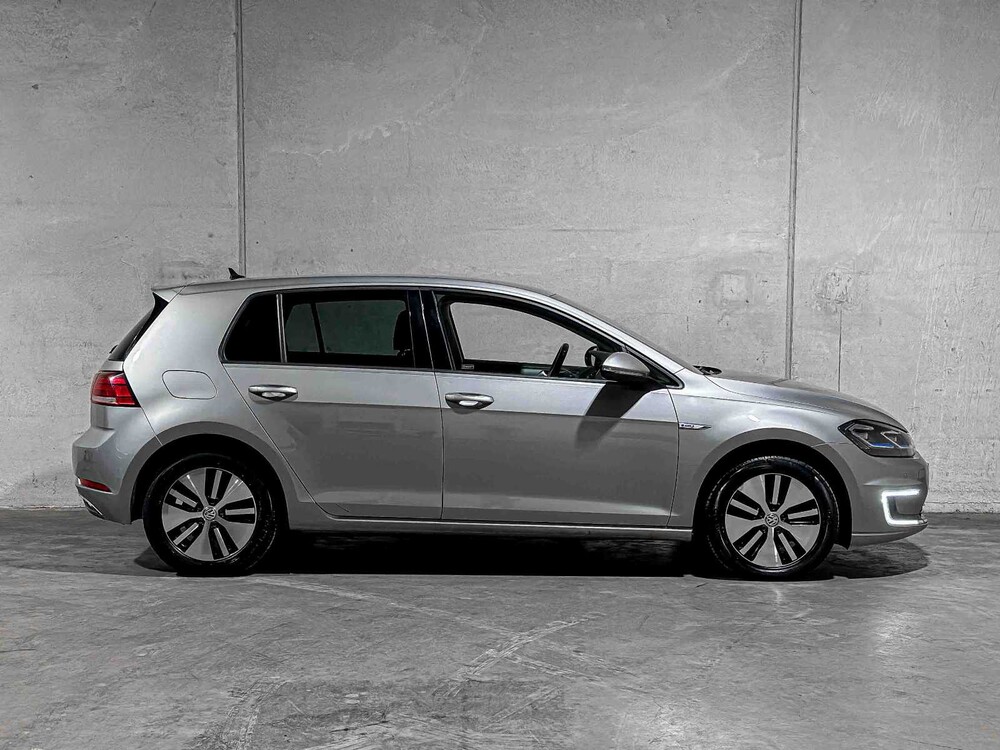 Volkswagen e-Golf 136PS 2018, RR-707-F