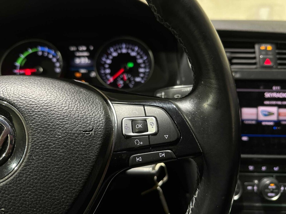 Volkswagen e-Golf 136PS 2018, RR-707-F