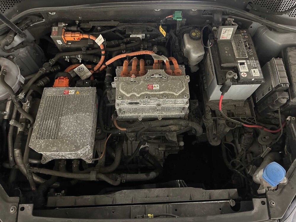 Volkswagen e-Golf 136PS 2018, RR-707-F