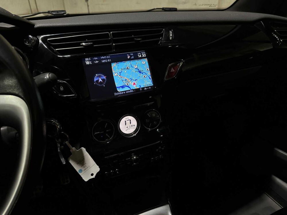 Citroen DS3 Cabrio 1.2 VTi So Chic 82hp 2014, 3-TTZ-70