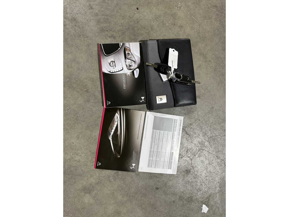 Citroen DS3 Cabrio 1.2 VTi So Chic 82hp 2014, 3-TTZ-70