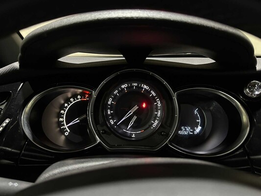 Citroen DS3 Cabrio 1.2 VTi So Chic 82pk 2014, 3-TTZ-70