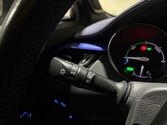 Toyota C-HR 2.0 Hybrid Bi-Tone 152pk 2020, H-248-JV