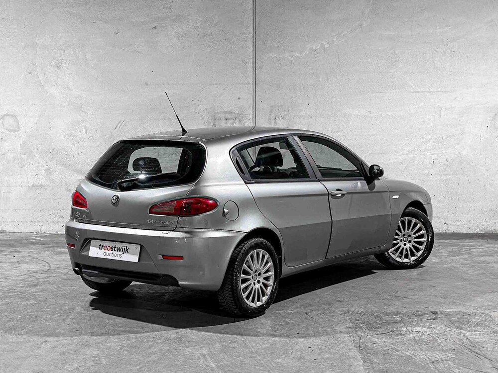 Alfa Romeo 147 1.6 T.Spark Business 105pk 2007, 73-XD-ZV