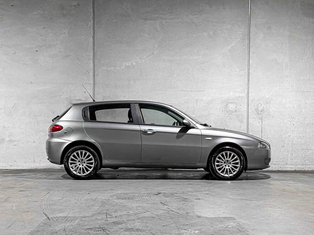 Alfa Romeo 147 1.6 T.Spark Business 105pk 2007, 73-XD-ZV