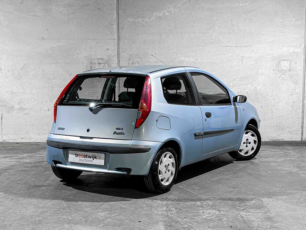 Fiat Punto 1.2 GO! 60pk 2002, 26-JP-LG