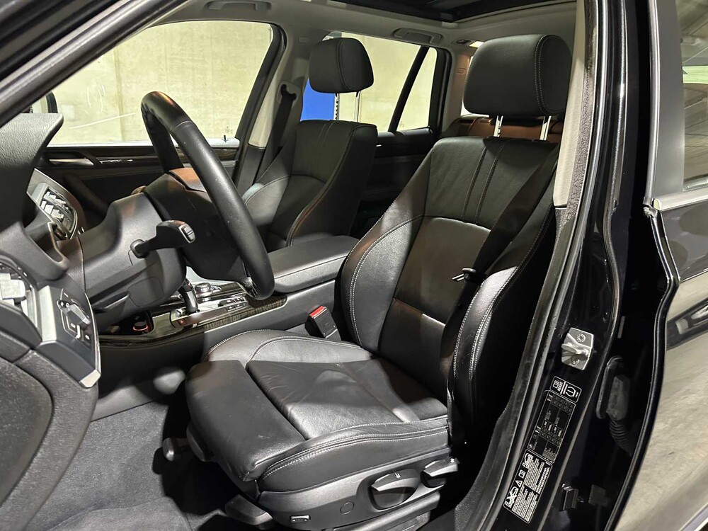 BMW X3 xDrive20d High Executive 184pk 2011, 46-SNN-5