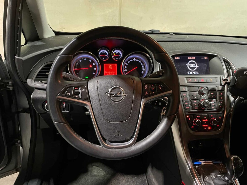 Opel Astra Sports Tourer 1.4 Turbo Cosmo 120pk 2011, 76-RPZ-3