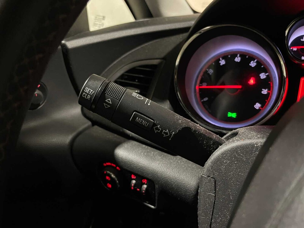 Opel Astra Sports Tourer 1.4 Turbo Cosmo 120pk 2011, 76-RPZ-3