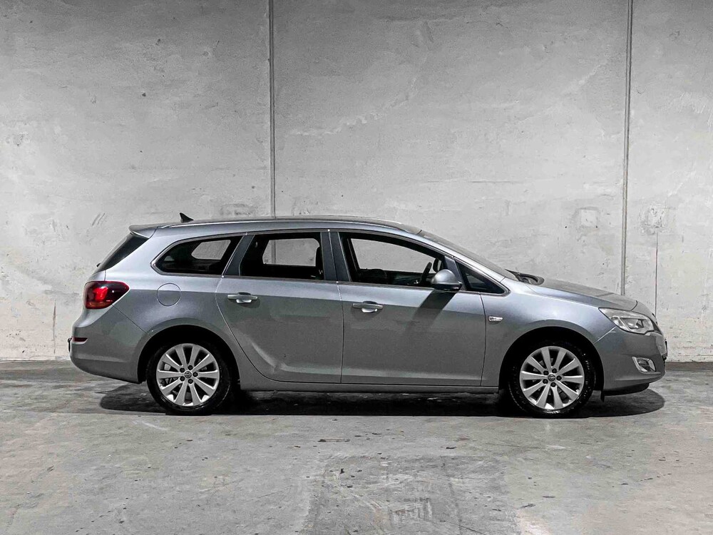 Opel Astra Sports Tourer 1.4 Turbo Cosmo 120pk 2011, 76-RPZ-3