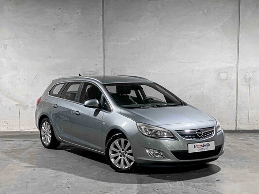 Opel Astra Sports Tourer 1.4 Turbo Cosmo 120pk 2011, 76-RPZ-3