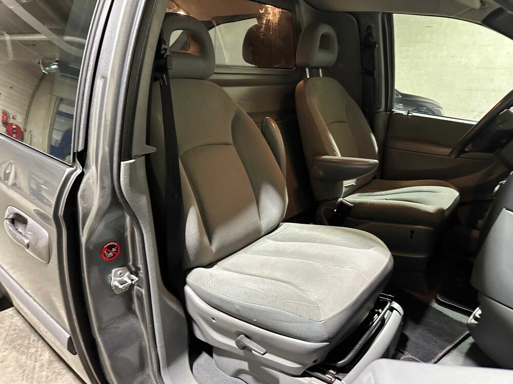 Chrysler Grand Voyager 3.3i SE 174pk 2008, 71-VLT-9