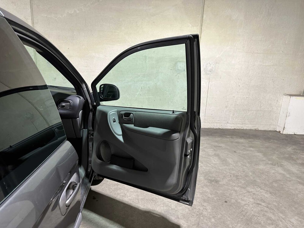 Chrysler Grand Voyager 3.3i SE 174pk 2008, 71-VLT-9