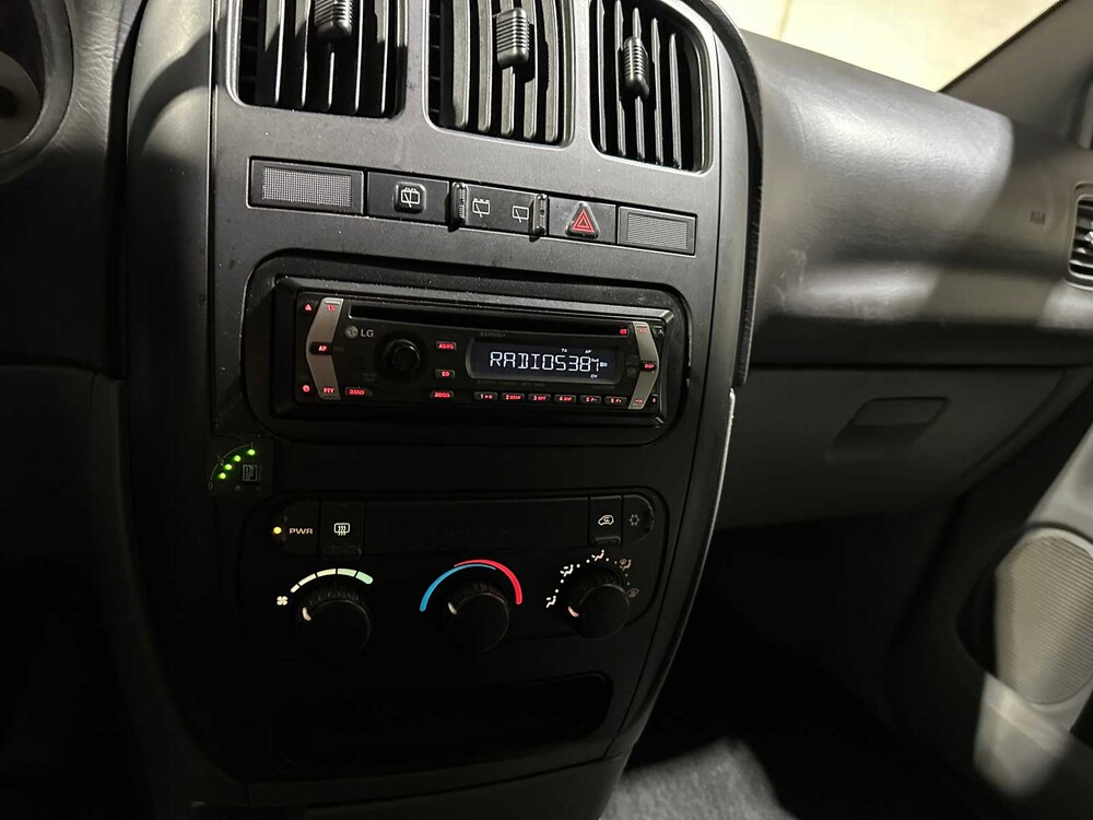 Chrysler Grand Voyager 3.3i SE 174pk 2008, 71-VLT-9