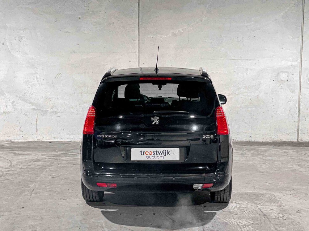 Peugeot 5008 1.6 THP GT 7p. 156pk 2011, 72-NXP-2