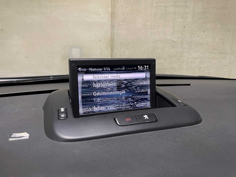 Peugeot 5008 1.6 THP GT 7p. 156pk 2011, 72-NXP-2