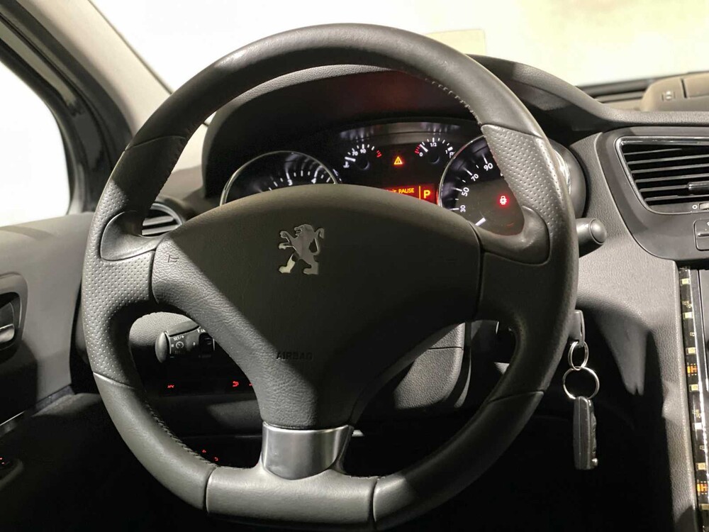Peugeot 5008 1.6 THP GT 7p. 156pk 2011, 72-NXP-2
