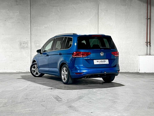 Volkswagen Touran 1.4 TSI Connected Series -Automaat- 150pk 2016, JS-249-R