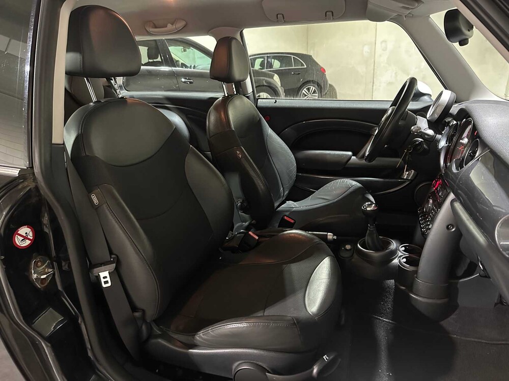 Mini 1.6 Cooper RC31 116pk 2004, ZB-260-B