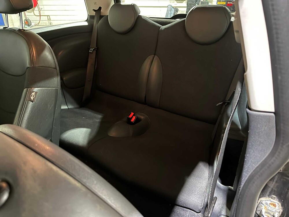 Mini 1.6 Cooper RC31 116pk 2004, ZB-260-B