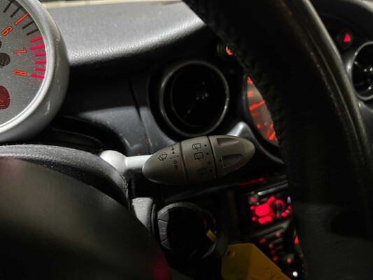 Mini 1.6 Cooper RC31 116pk 2004, ZB-260-B
