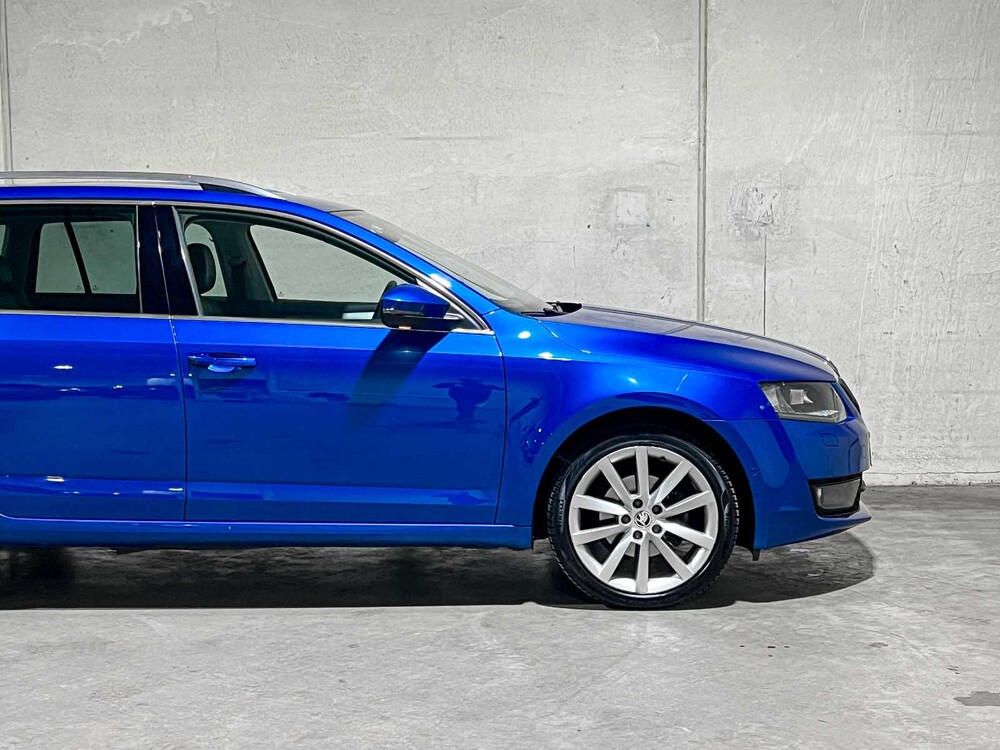 Skoda Octavia Combi 1.4 TSI -Automaat- Elegance Business line 140pk 2014, 8-TLG-86 