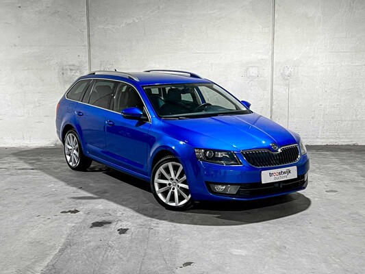 Skoda Octavia Combi 1.4 TSI -Automaat- Elegance Business line 140pk 2014, 8-TLG-86