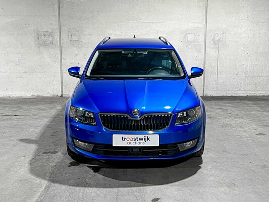 Skoda Octavia Combi 1.4 TSI -Automaat- Elegance Business line 140pk 2014, 8-TLG-86