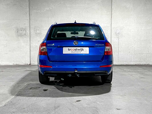 Skoda Octavia Combi 1.4 TSI -Automaat- Elegance Business line 140pk 2014, 8-TLG-86
