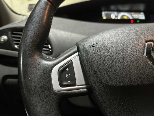 Renault Grand Scénic 2.0 Privilege 140pk 2013, 41-ZLG-9