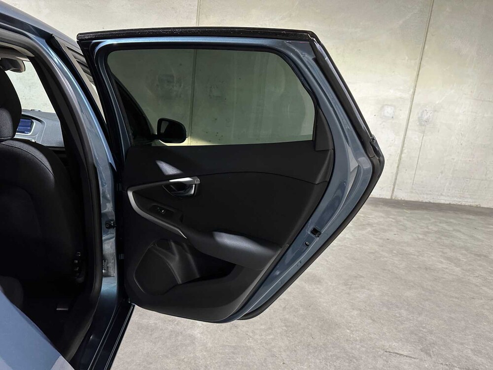 Volvo V40 1.6 T3 Kinetic 150pk 2012, 53-XVV-5