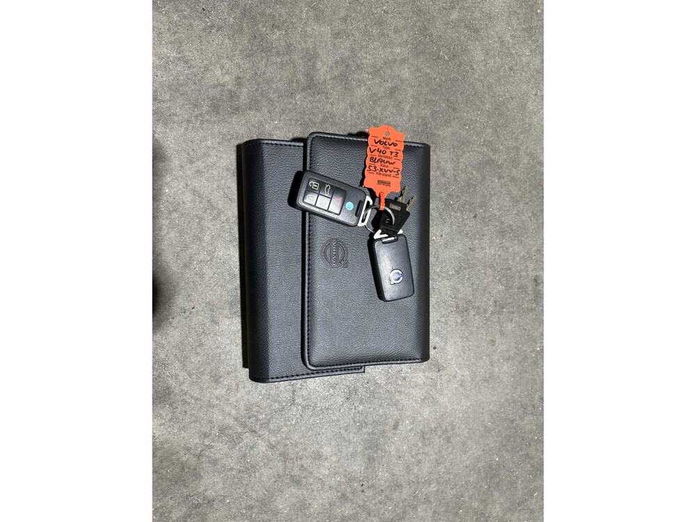 Volvo V40 1.6 T3 Kinetic 150pk 2012, 53-XVV-5