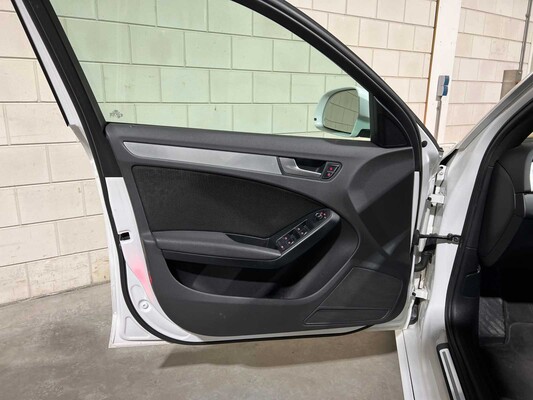 Audi A4 Avant 2.7 TDI Pro Line S 190pk 2009, XF-734-H