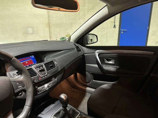 Renault Laguna Estate 2.0 Dynamique 140pk 2010, 36-NKG-6
