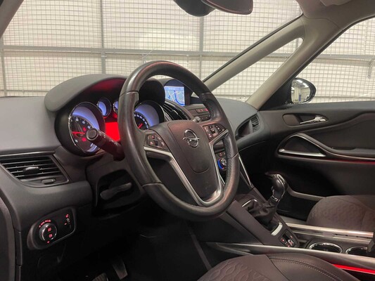 Opel Zafira Tourer 1.4 Cosmo 7p. 140 pk 2013 (Origineel-NL), 66-ZSK-9