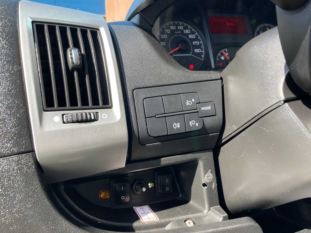 Fiat Ducato KIPPER 35H 2.3 MJ DC 7-Zitplaatsen 131pk 2016 Bakwagen, VS-741-X Bedrijfswagen