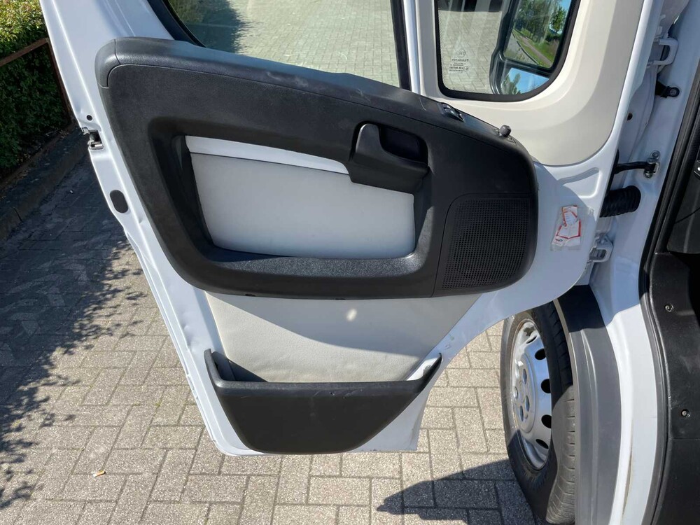 Fiat Ducato KIPPER 35H 2.3 MJ DC 7-Zitplaatsen 131pk 2016 Bakwagen, VS-741-X Bedrijfswagen