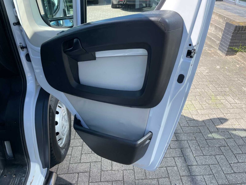 Fiat Ducato KIPPER 35H 2.3 MJ DC 7-Zitplaatsen 131pk 2016 Bakwagen, VS-741-X Bedrijfswagen