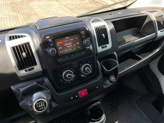 Fiat Ducato 35H 2.3 MJ DC 7-Zitplaatsen 131pk 2016 Bakwagen, VS-741-X Bedrijfswagen