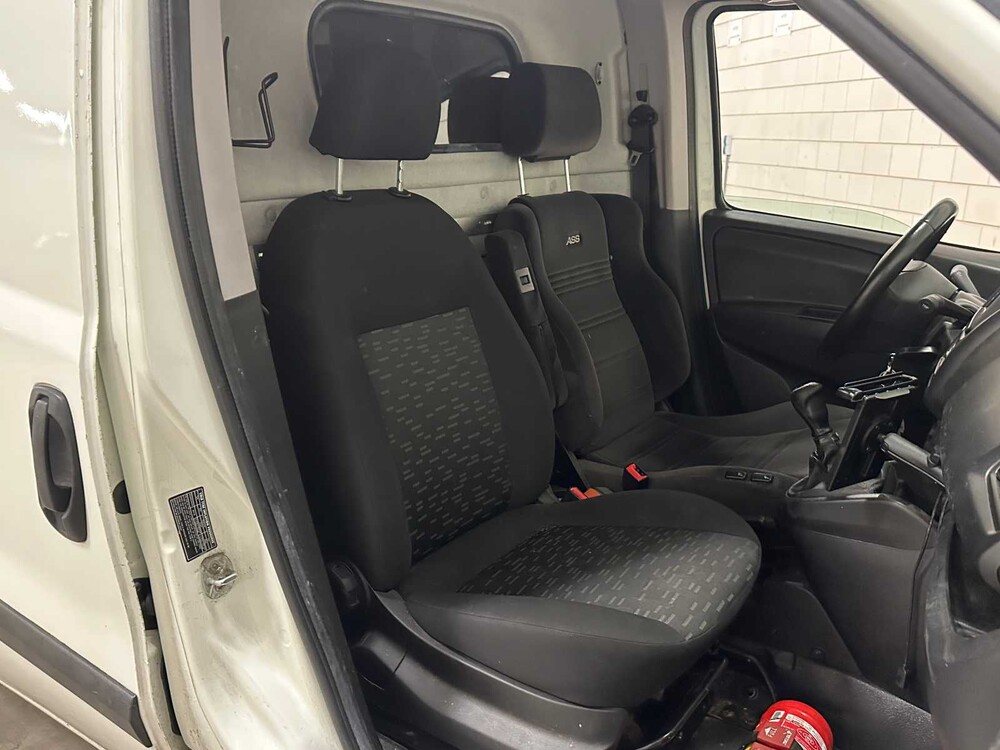 Opel Combo 1.3 CDTi L2H1 Sport 95pk 2018, V-598-SN Bedrijfswagen