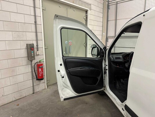 Opel Combo 1.3 CDTi L2H1 Sport 95pk 2018, V-598-SN Bedrijfswagen