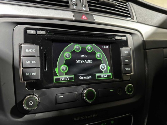 Skoda Superb Combi 2.0 TSI 200PK Automaat Sprint Pro 200pk 2014, PK-349-K