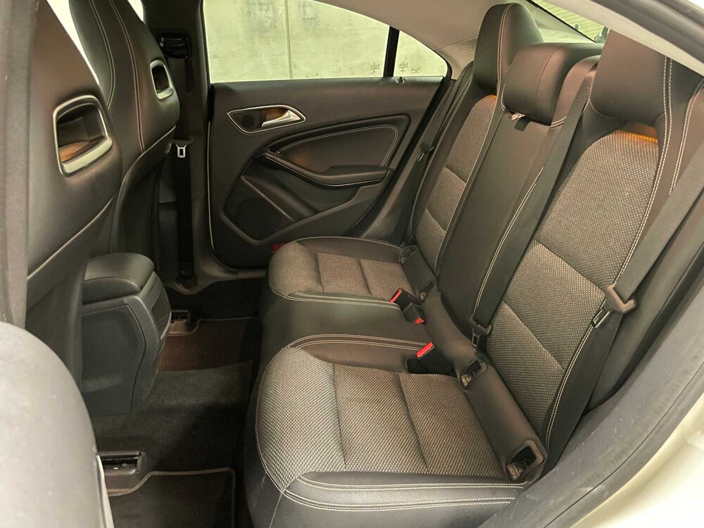 Mercedes-Benz CLA180 CDI Lease Edition 109 pk 2016 CLA-klasse, HV-978-B