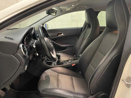 Mercedes-Benz CLA180 CDI Lease Edition 109 PS 2016 CLA-Klasse, HV-978-B