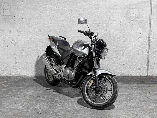 Honda CBF500 Naked 499cc 2007, MR-ZS-37 Tour Motorfiets